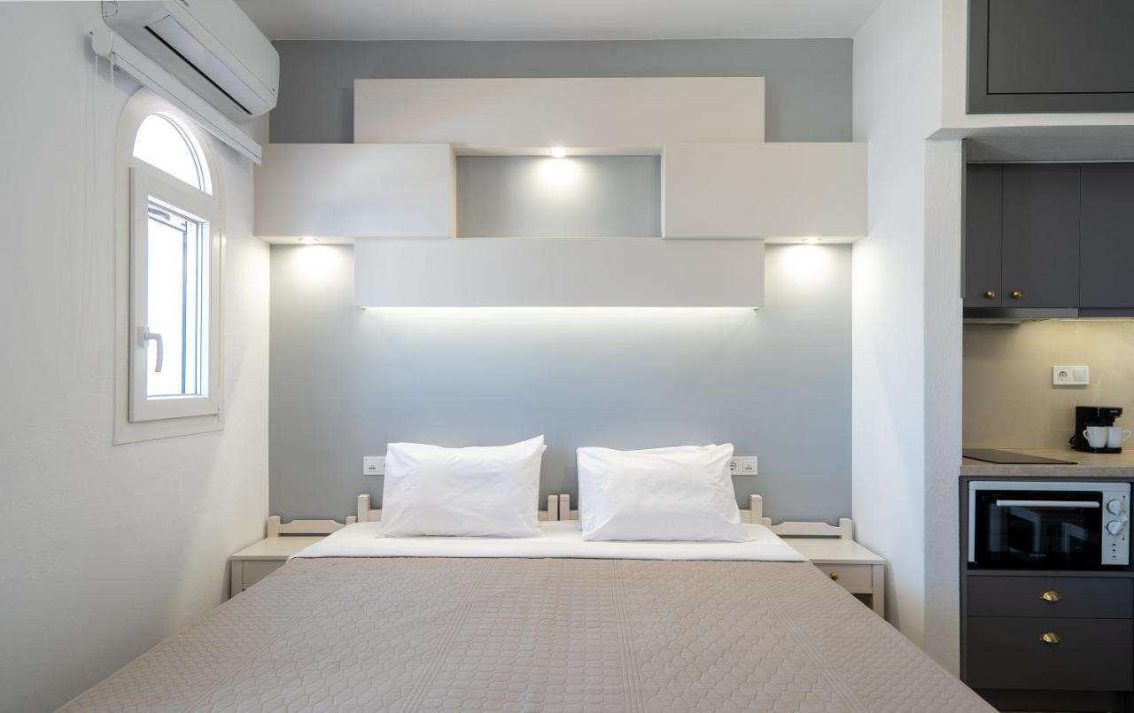 Renata Mare Beachside Studios แอร์ซอนิสซอส ภายนอก รูปภาพ